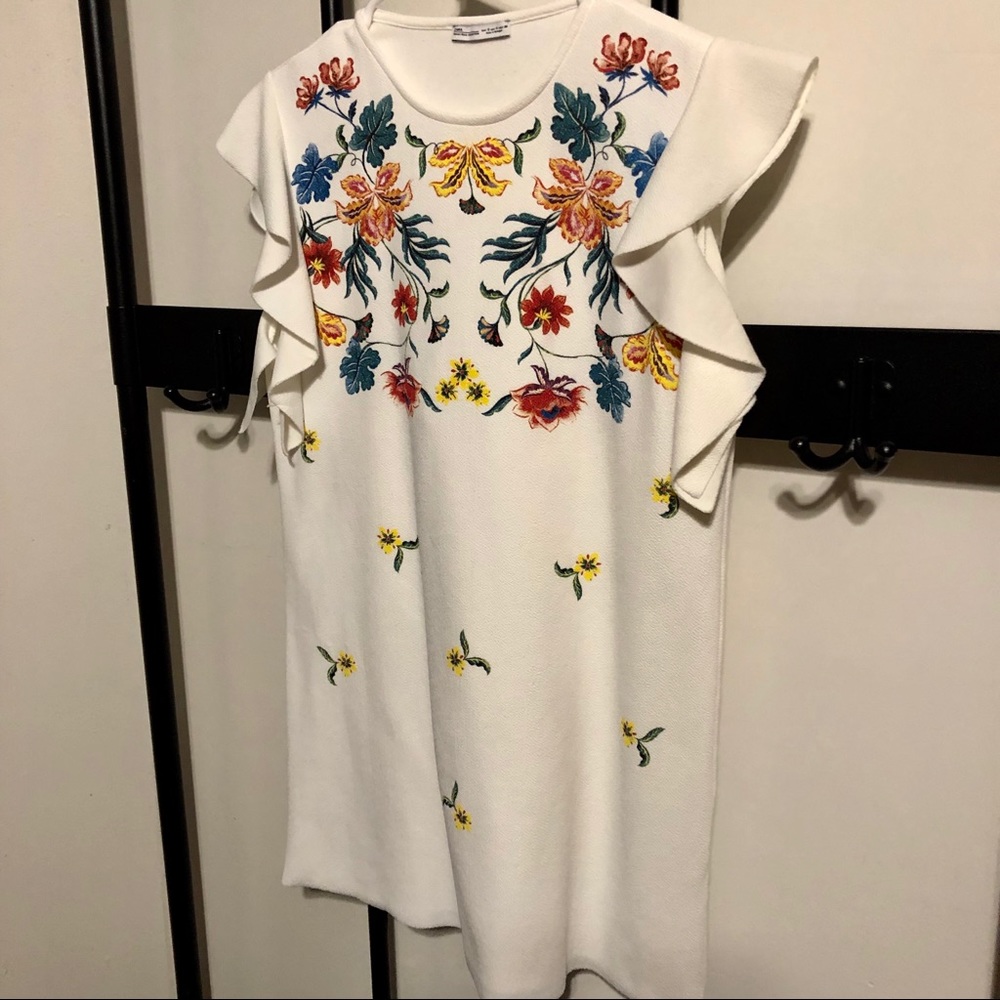 Floral white dress Zara Size S